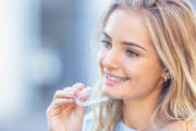 Orthodontic dental treatment - Eazyalign