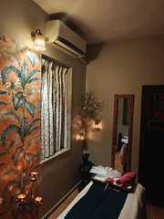 Moksham Spa - best authentic spa in Bandra West